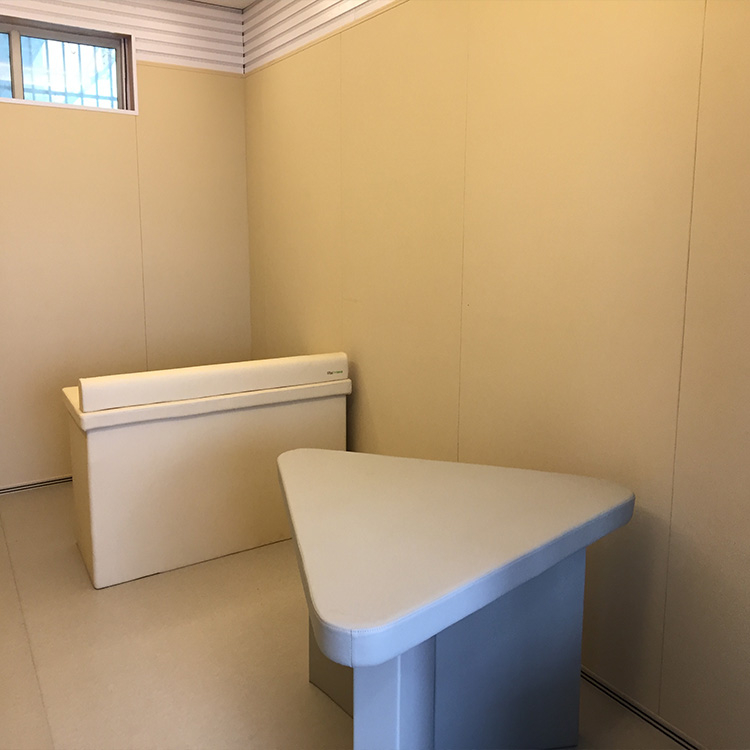 紀委防撞軟包安全墻面集成板材